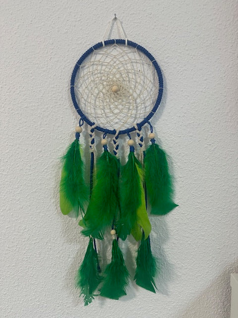 Atrapasueños Artesanal Abuyita (15 cm Dia)– Protector de Sueños Hecho a Mano, Colores Únicos y Energía Positiva