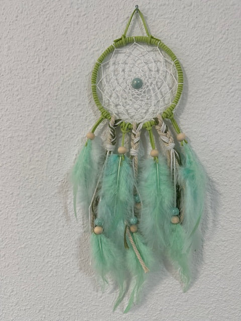 Atrapasueños Artesanal Abuyita (10 cm Dia) – Protector de Sueños Hecho a Mano, Colores Únicos y Energía Positiva